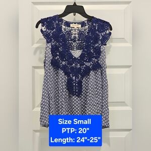 Solitaire Sleeveless Top w/Crochet Detail, EUC, Size Small